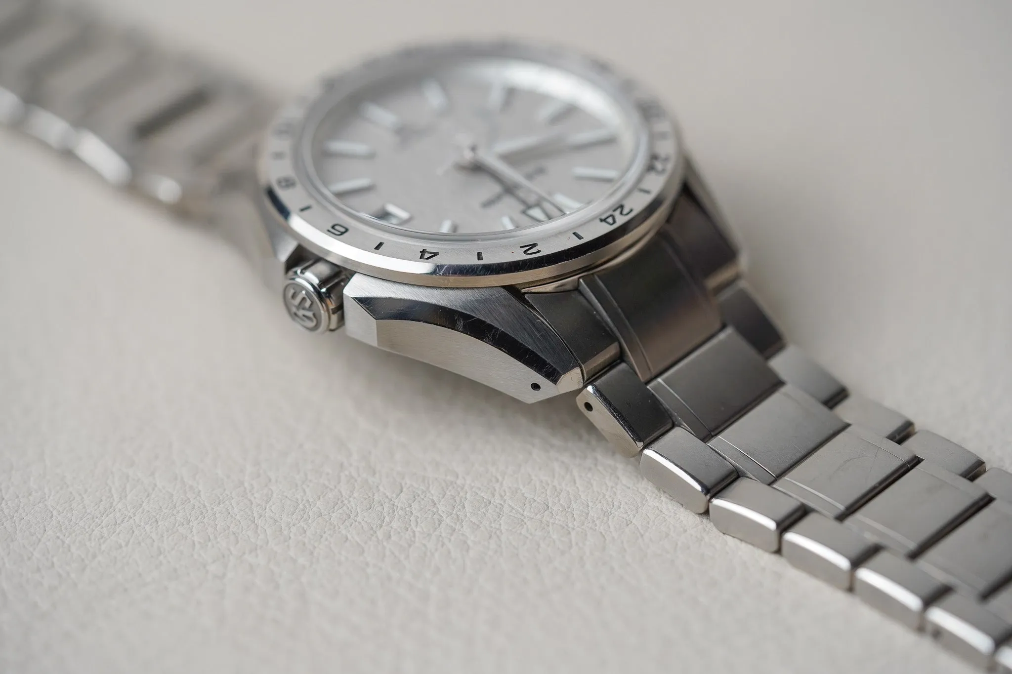 Grand Seiko GMT SBGE285 'Mistflake'